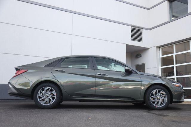 new 2025 Hyundai Elantra car, priced at $24,700