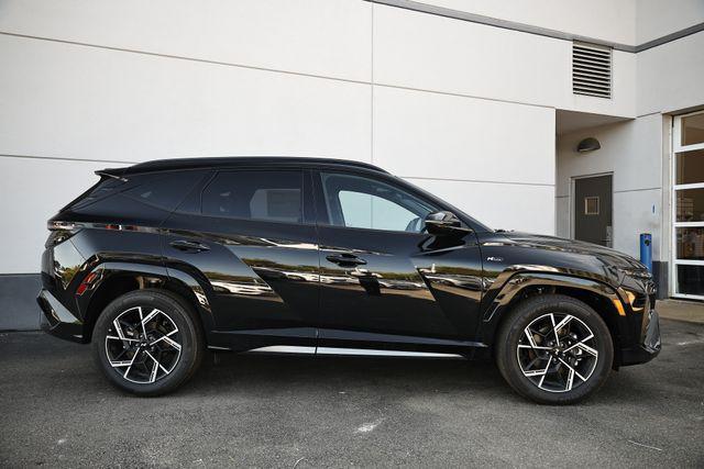 new 2025 Hyundai TUCSON Hybrid car, priced at $40,085