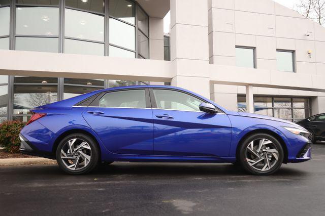 new 2025 Hyundai Elantra car, priced at $28,210