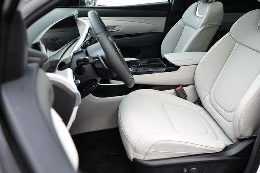 new 2025 Hyundai TUCSON Hybrid car, priced at $43,860