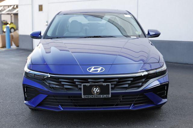 new 2025 Hyundai Elantra car, priced at $31,560