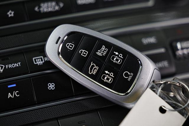 used 2023 Hyundai Santa Fe car, priced at $34,176