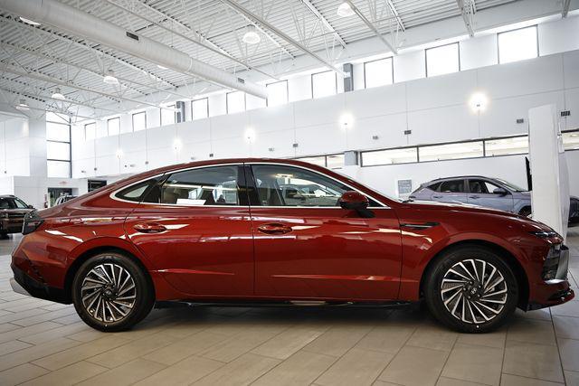 new 2025 Hyundai Sonata Hybrid car, priced at $40,015