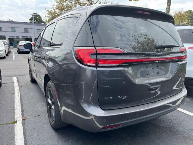 used 2021 Chrysler Pacifica car, priced at $29,617