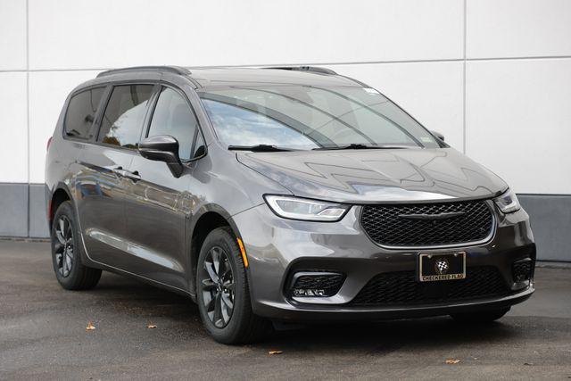 used 2021 Chrysler Pacifica car, priced at $29,205