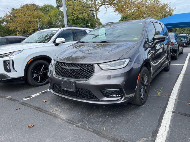 used 2021 Chrysler Pacifica car, priced at $29,617