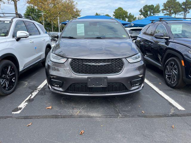 used 2021 Chrysler Pacifica car, priced at $29,617