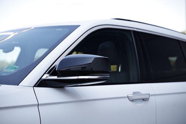 used 2022 Jeep Grand Cherokee L car, priced at $39,998