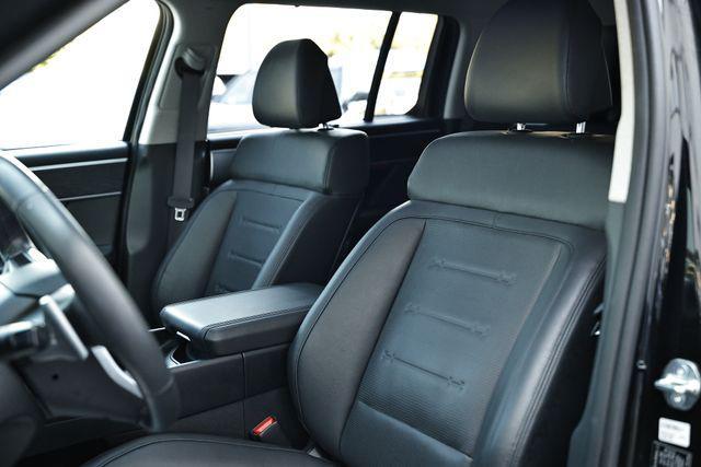 used 2024 Hyundai Santa Fe car, priced at $39,498
