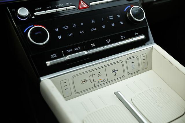 new 2025 Hyundai SANTA FE HEV car, priced at $52,054