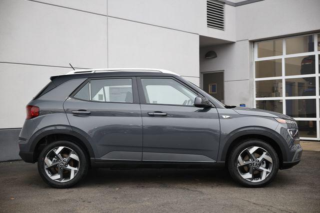 new 2025 Hyundai Venue car, priced at $25,570