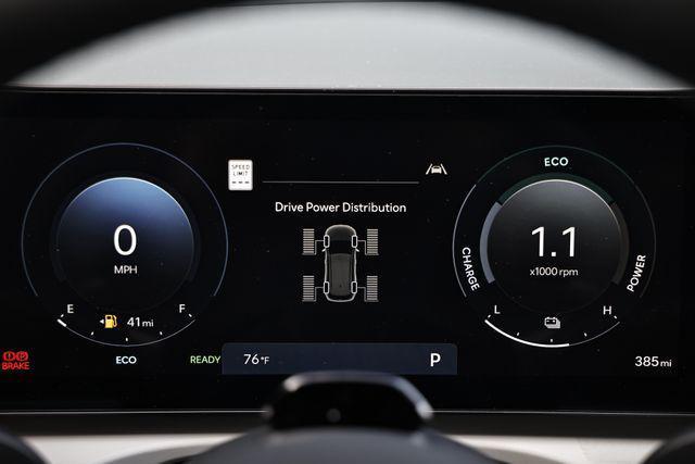 new 2025 Hyundai TUCSON Hybrid car, priced at $43,860