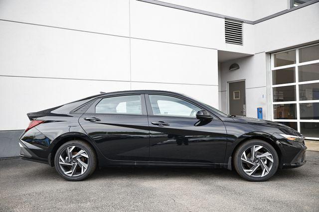 new 2025 Hyundai Elantra car, priced at $29,190