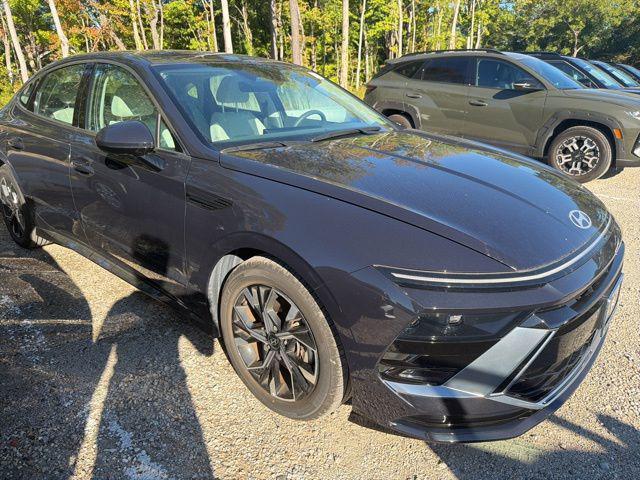 used 2024 Hyundai Sonata car, priced at $26,008
