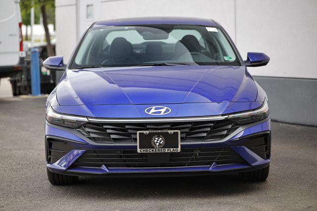 new 2025 Hyundai Elantra car, priced at $31,630