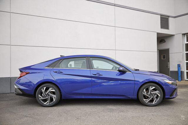 new 2025 Hyundai Elantra car, priced at $31,630