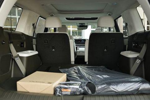 new 2025 Hyundai SANTA FE HEV car, priced at $51,864