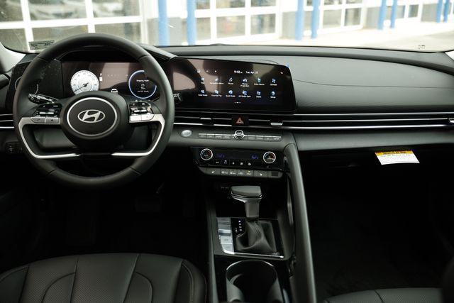 new 2025 Hyundai Elantra car, priced at $28,590