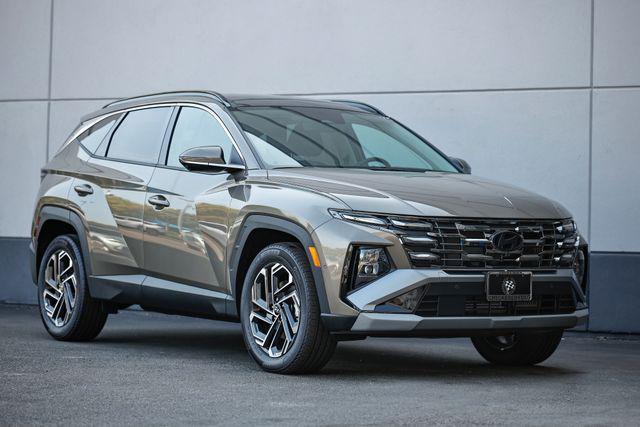 new 2025 Hyundai TUCSON Hybrid car, priced at $43,290