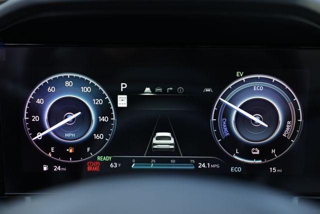 new 2025 Hyundai Elantra car, priced at $31,615