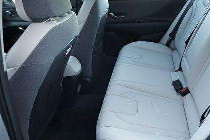 new 2025 Hyundai Elantra car, priced at $31,630