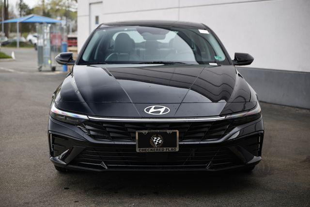 new 2025 Hyundai Elantra car, priced at $31,630