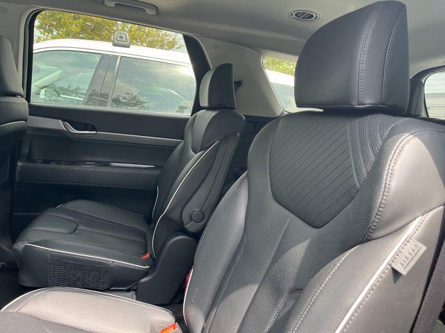 used 2023 Hyundai Palisade car, priced at $36,122