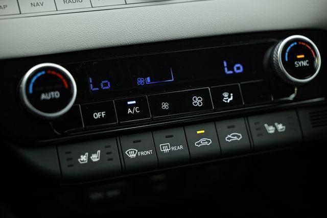 new 2025 Hyundai Elantra car, priced at $32,085