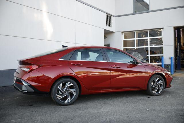 new 2025 Hyundai Elantra car, priced at $32,085