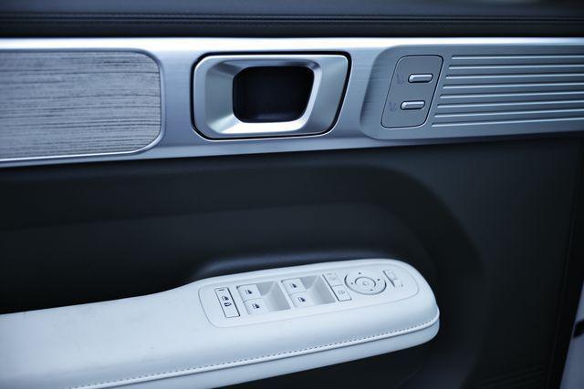 new 2025 Hyundai SANTA FE HEV car, priced at $52,654