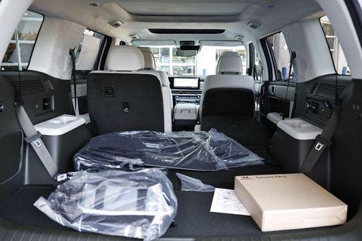 new 2025 Hyundai SANTA FE HEV car, priced at $52,654