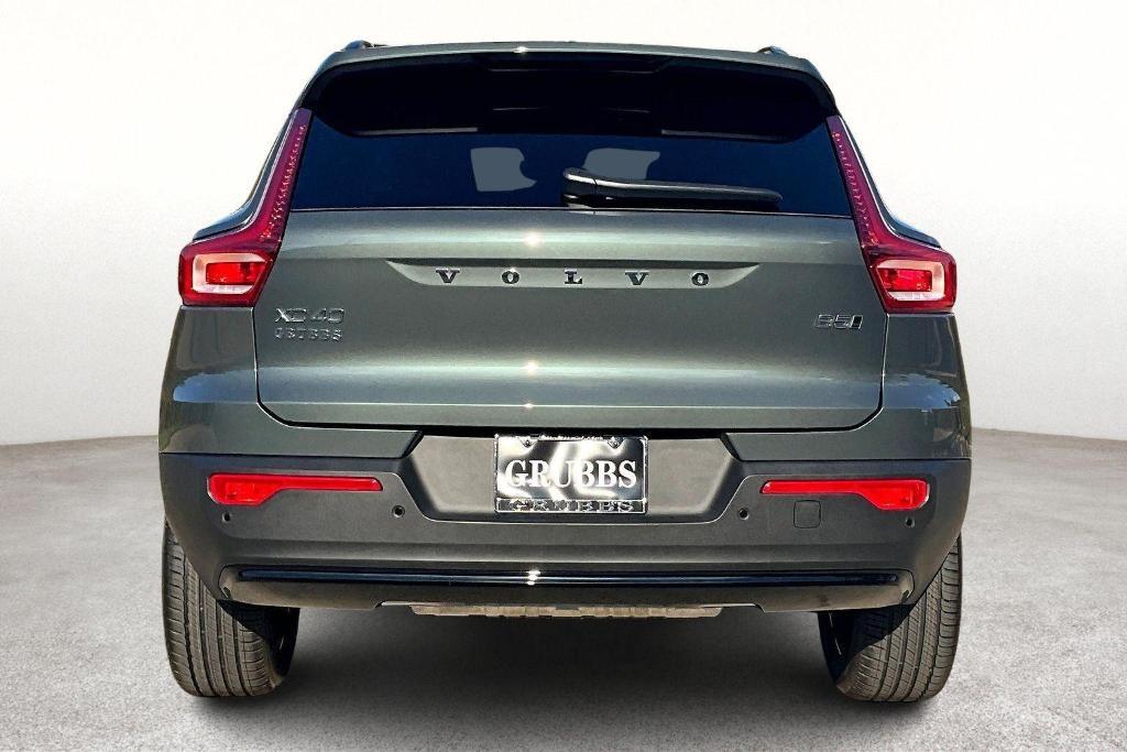 new 2026 Volvo XC40 car, priced at $45,995
