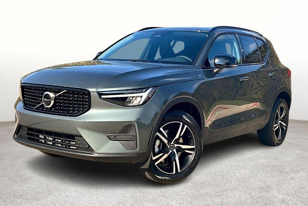 new 2026 Volvo XC40 car, priced at $45,995