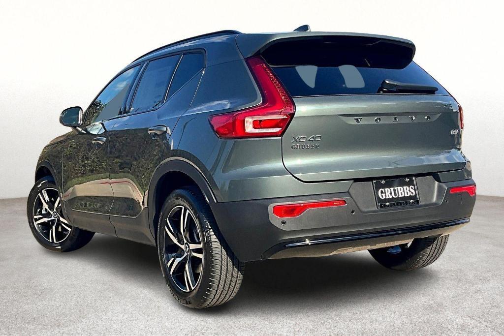 new 2026 Volvo XC40 car, priced at $45,995