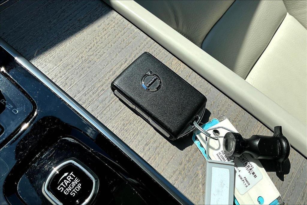 used 2024 Volvo XC90 Recharge Plug-In Hybrid car, priced at $54,348
