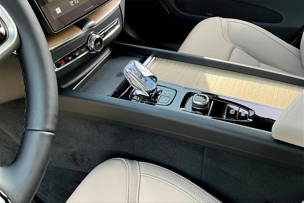 new 2026 Volvo XC60 car, priced at $57,985