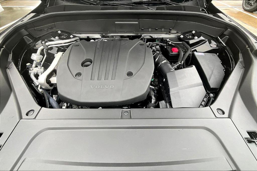 new 2025 Volvo XC90 car, priced at $68,245