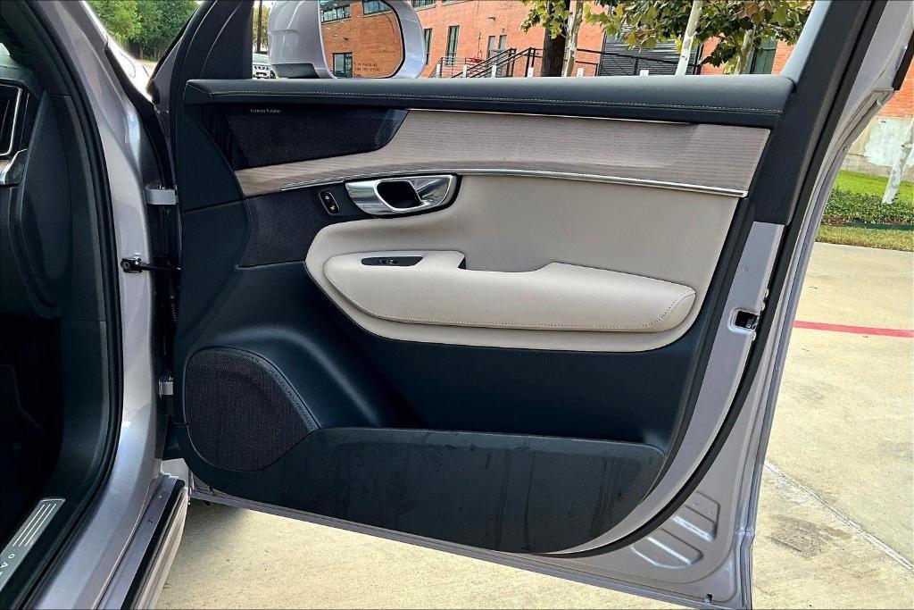 new 2026 Volvo XC90 car, priced at $71,825