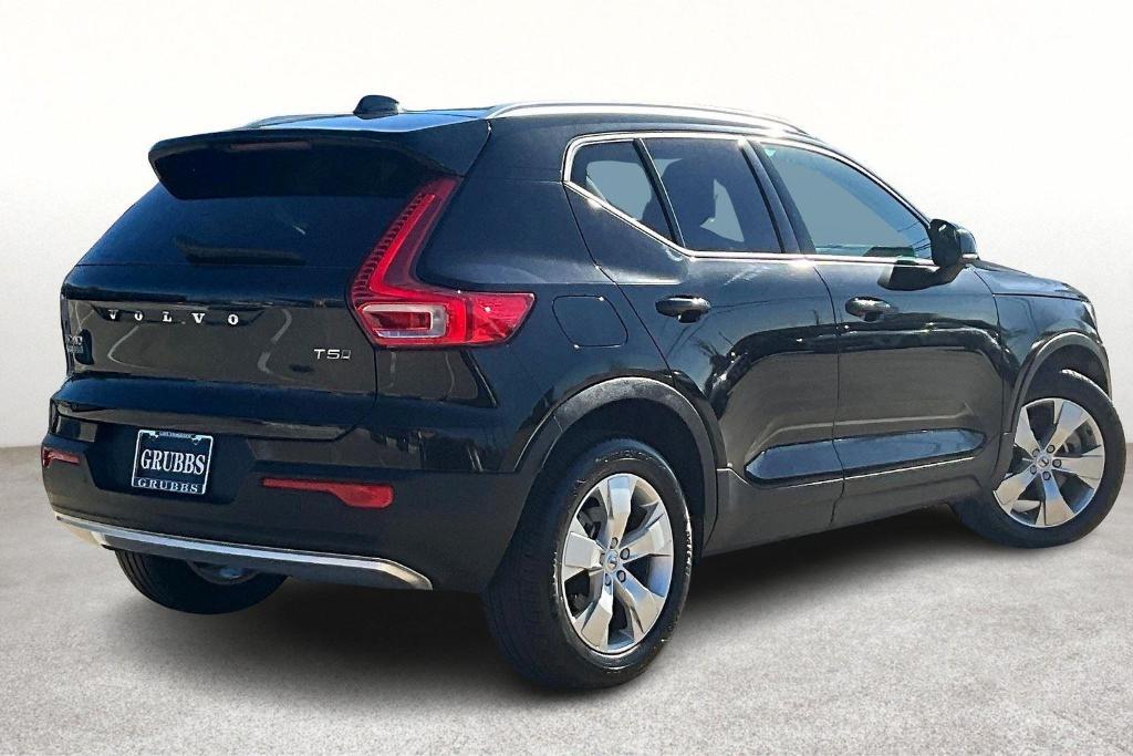 used 2022 Volvo XC40 car, priced at $30,788