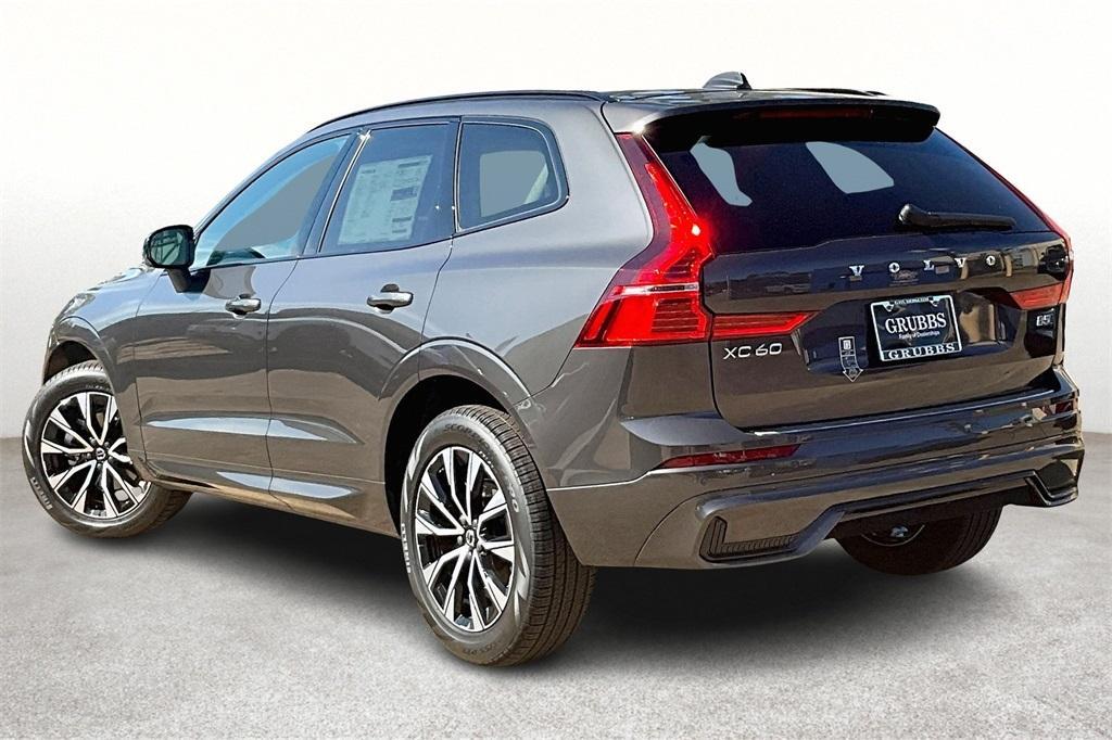 new 2025 Volvo XC60 car, priced at $49,935