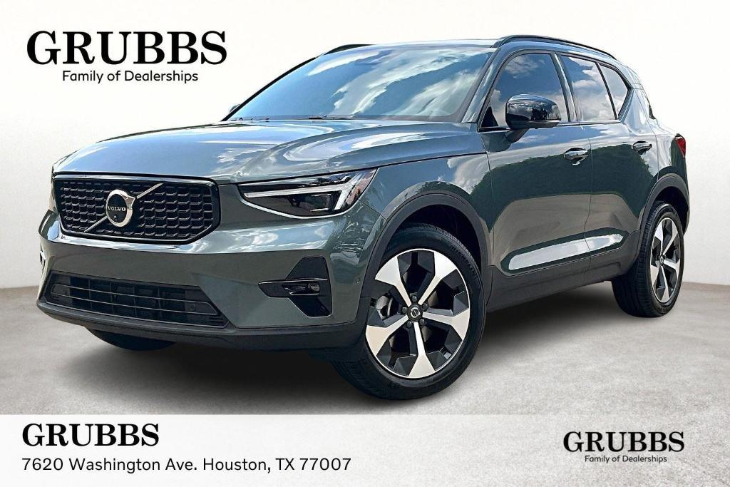 new 2026 Volvo XC40 car, priced at $50,150