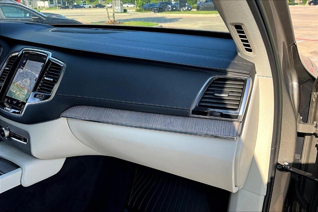 used 2022 Volvo XC90 car, priced at $34,074