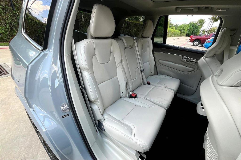 new 2026 Volvo XC90 car, priced at $75,155