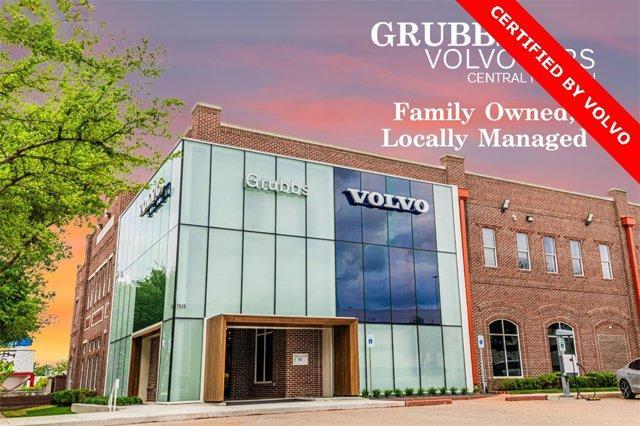 used 2022 Volvo XC60 car, priced at $33,567