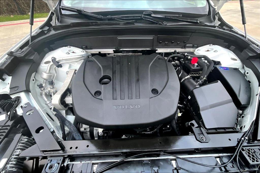 used 2022 Volvo XC60 car, priced at $33,450