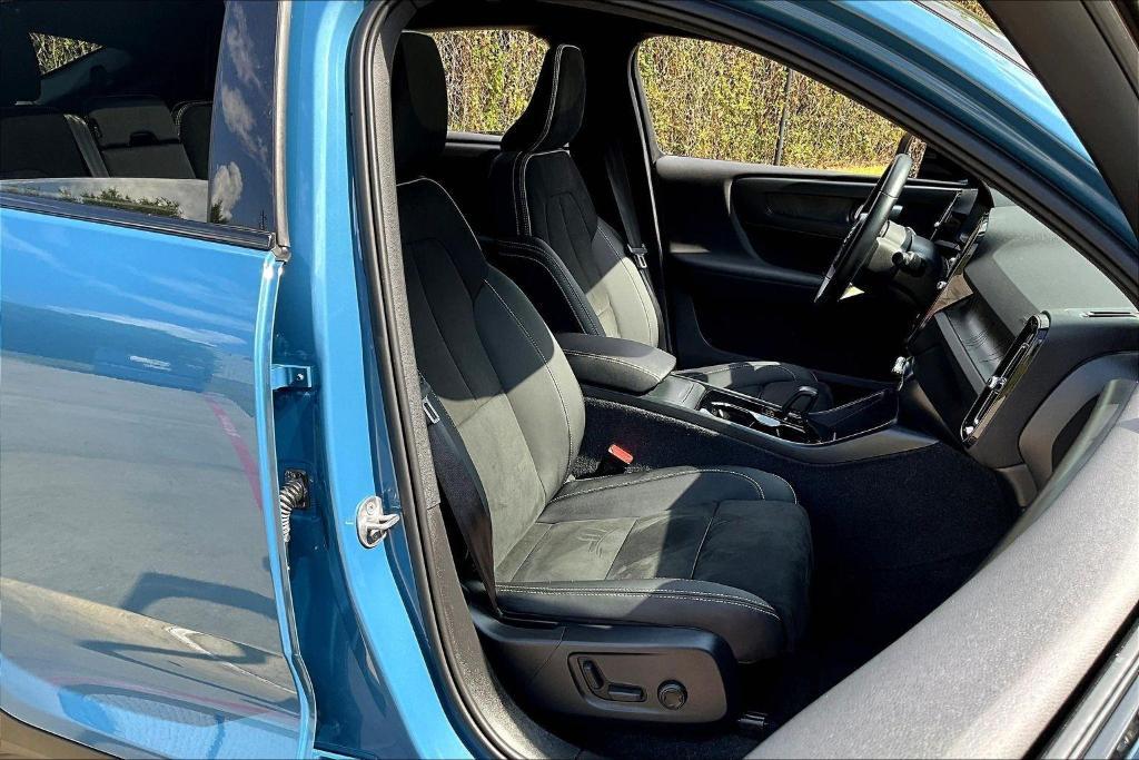 used 2023 Volvo C40 Recharge Pure Electric car, priced at $27,875