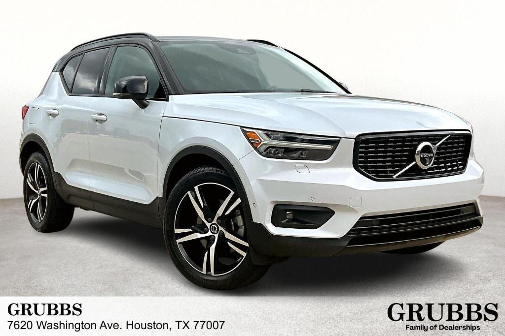 used 2022 Volvo XC40 car, priced at $24,500