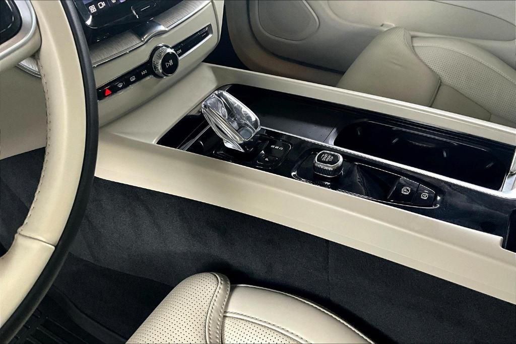 used 2022 Volvo XC60 car, priced at $36,899