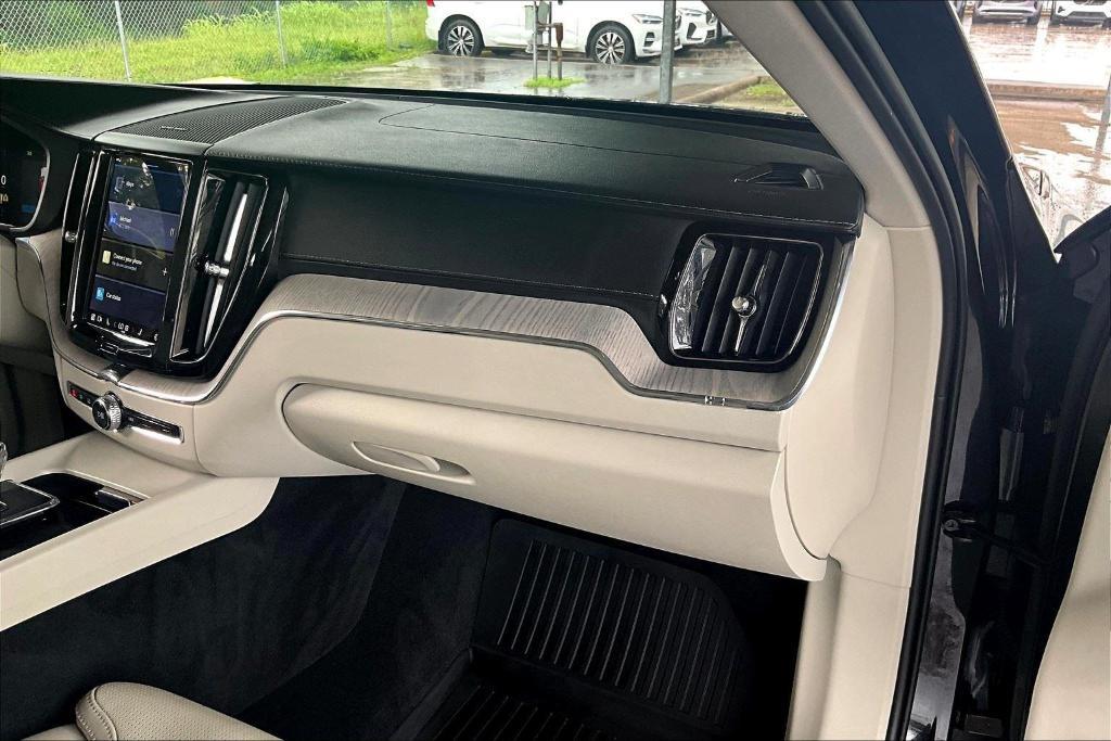 used 2022 Volvo XC60 car, priced at $36,899