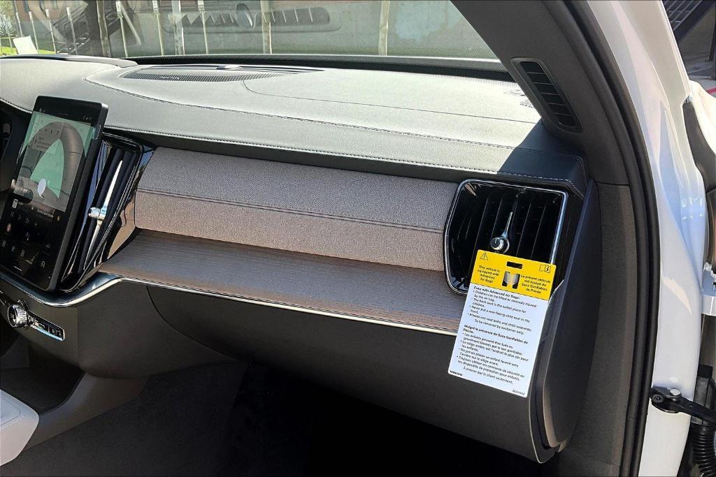 new 2026 Volvo XC90 car, priced at $75,155